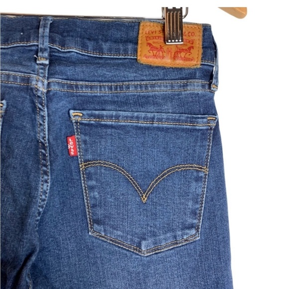 Levi’s Women’s 719 Super Skinny Blue Jeans Size 27  Casual Comfort Everyday - Picture 2 of 4